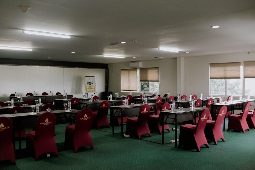 Padjadjaran Hotel Μπογκόρ Εξωτερικό φωτογραφία
